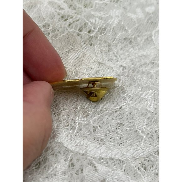 Vintage Resin / Epoxy United States Army Lapel Pin - Picture 4 of 9